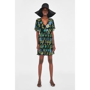 Zara Summer Flower Pleated Dress, size S